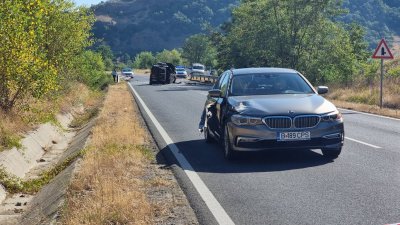 Катастрофа с жертва и двама ранени затвори пътя към Гърция през "Маказа"