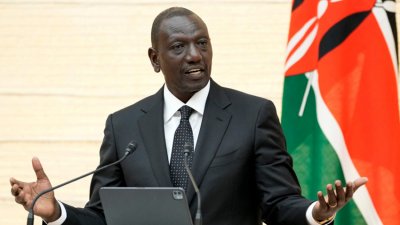 Президентът на Кения уволни почти цялото правителство