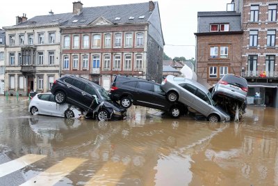 Поройни дъждове причиниха наводнения и щети в Германия