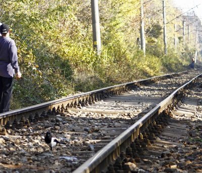 Дежавю: Влак помете мъж край Стара Загора, борят се за живота му