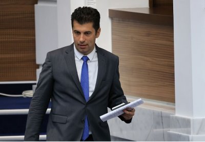 Съпредседателят на Продължаваме Промяната Кирил Петков отговори на ГЕРБ СДС във