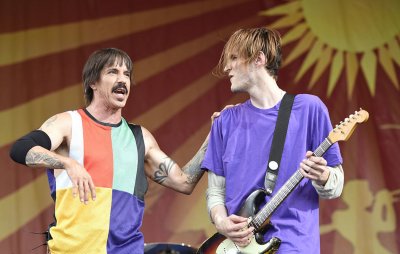 Обвиниха в убийство китарист на Red Hot Chili Peppers и Pearl Jam