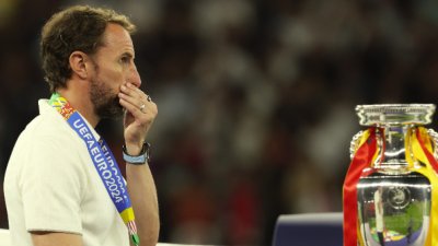 Англия загуби драматично от Испания с 1 2 и не успя