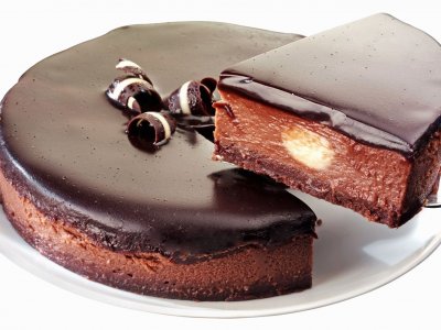 Шоколадова торта с извара крем и ванилов пудинг