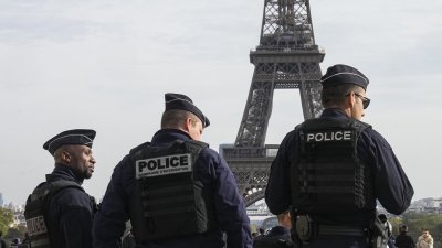 Вандализмът продължава: Този път удариха телекоми във Франция