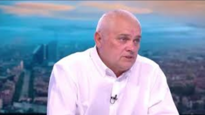 Бившият вътрешен министър Валентин Радев бе сред тези които влязоха