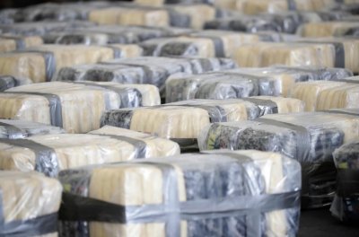 Испанската полиция съобщи днес че е открила четири тона кокаин