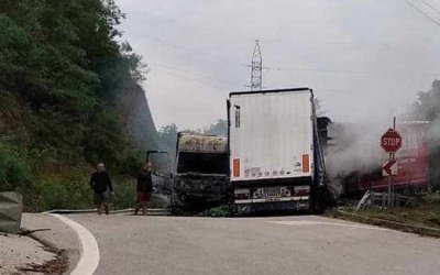 Шофьор загина при катастрофа на Хаинбоаз, проходът е затворен