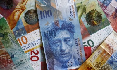 Швейцарският франк достигна най-високото си ниво спрямо еврото от 2015 г.