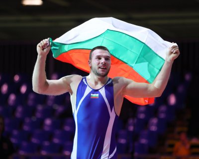 Днес на Игрите: Българската борба влиза в схватките за медали 