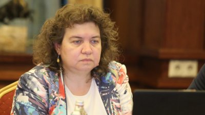 Киселова и Цеков: Изборите ще са на 13 или 20 октомври 