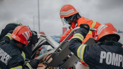 Четирима румънски моряци загинаха при пожар на кораб