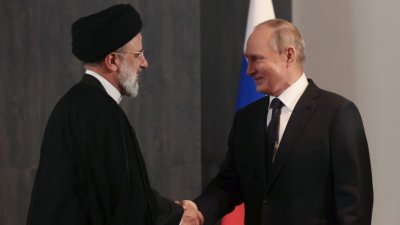 Путин призова Иран да реагира "сдържано" на Израел 