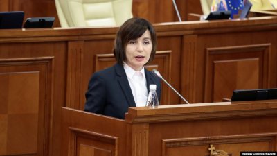 Правителството на Молдова падна при вот на недоверие