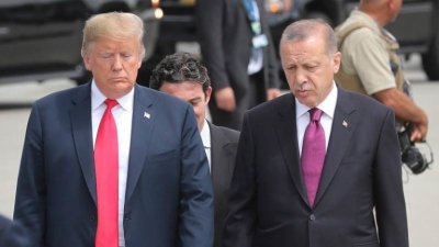 Тръмп и Ердоган търсят решение на кризата в Сирия