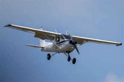 Самолет се разби в Алпите Голям брой служби за спешна