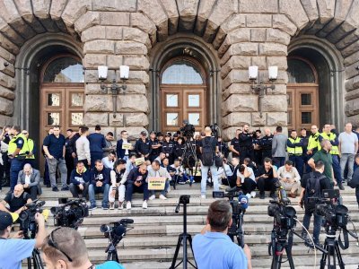 ЦИК се събира на извънредно заседание в този час за