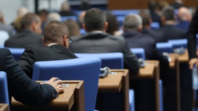 Депутатите приеха окончателно промените в Закона за адвокатурата С тях