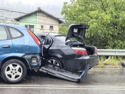 Двама души са пострадали при тежката катастрофа край Владя Те са откарани в болница