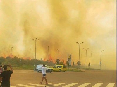 Евакуираха Лидъл в Созопол заради огнената стихия