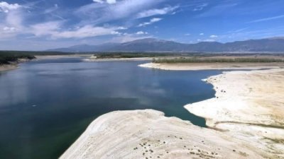 Виждали ли сте язовир Копринка толкова празен?