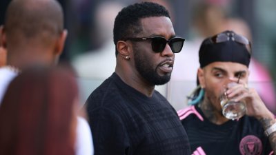 Адвокатите на рапъра Пъф Деди познат още като Пи Диди