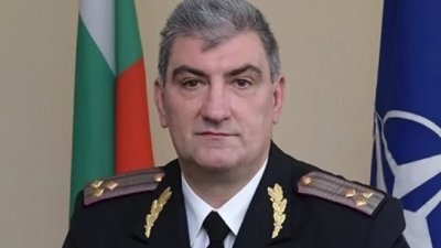 Отправена е заплаха за живота на директора на служба Военна