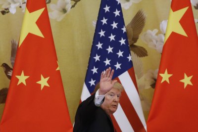 Тръмп готви огромни мита за китайския внос 