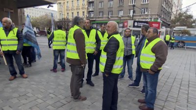 Собственици на малки бензиностанции пак протестират