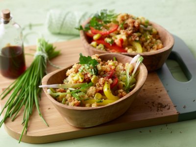 Кускус салата с чушки и царевица