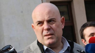 Прокурорите призоват за спиране на политическия натиск при избора на Гешев