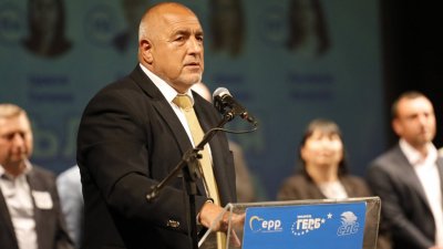 Георги КадиевКоренно различна предизборна прогноза от тази на социолозите направи