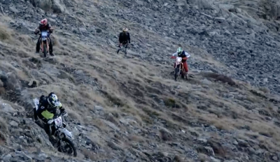 Над 40 мотористи разораха и съсипаха пътеката в района на