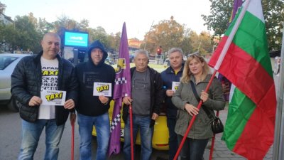 Полицията във Велико Търново позволи само на три таксиметрови автомобила