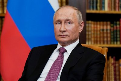 Руският президент Владимир Путин подписа закон според който чужденците ще