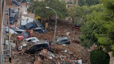 Оцелели от ада във Валенсия: Вълната дойде като цунами