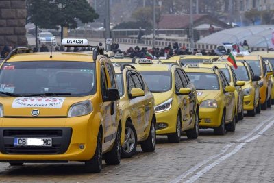 Националният таксиметров синдикат и Съюз Такси в готовност за протест