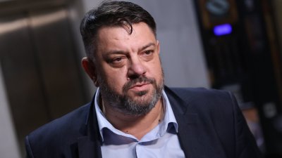 Наталия Киселова е достатъчно авторитетна кандидатура за председател на парламента
