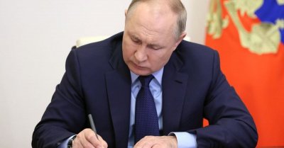 Американска дипломатка сравни Путин със Сталин