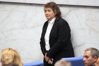 11 ият опит за избор на председател на парламента се оказа