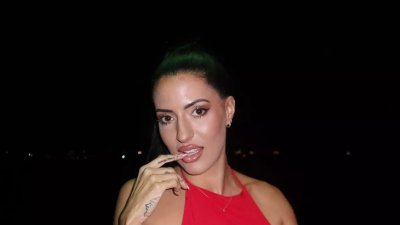 Канадската звезда от Онли фенс Коко Бей наскоро разкри за