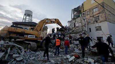 24 са вече жертвите след земетресението в Албания