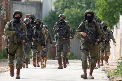 Сблъсъци между палестинци и израелски войски