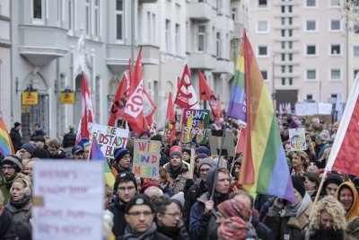 Хиляди протестираха срещу крайнодесните в Хановер