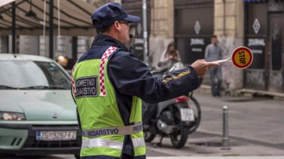 Едно дете загина при нападение на тийнейджър с нож в