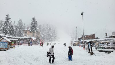 Боровец осъмна без ток  Това съобщиха на страницата си във