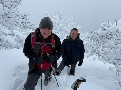 Главчев гази сняг до колене на Витоша