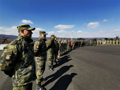 Запасняците да чакат писмо от военните