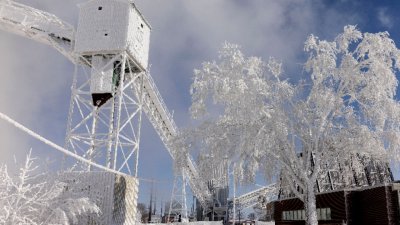 Мощна зимна буря удари САЩ днес като метеоролозите предупреждават милиони