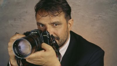 На 82 години почина фотографът със скандалните реклами на „Бенетон“